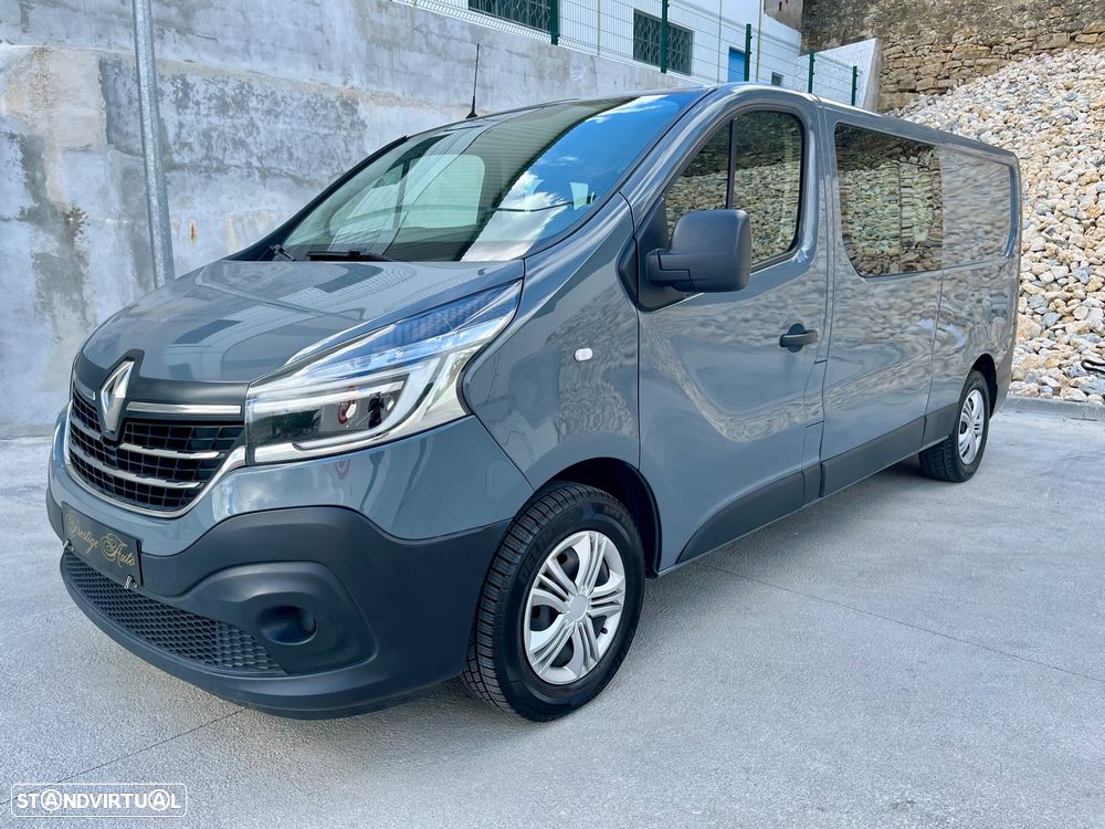 Renault Trafic 1.6 DCI Cabine dupla 6 lugares versão longa - 1