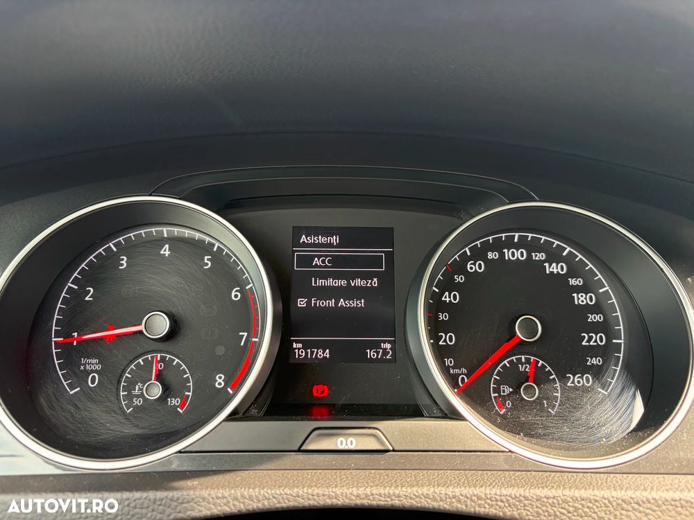 Volkswagen Golf 1.0 TSI Comfortline - 12