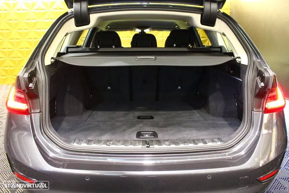 BMW 318 d Line Luxury Auto - 21