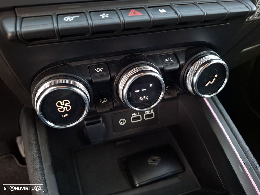 Renault Clio 1.0 TCe Techno Bi-Fuel - 19