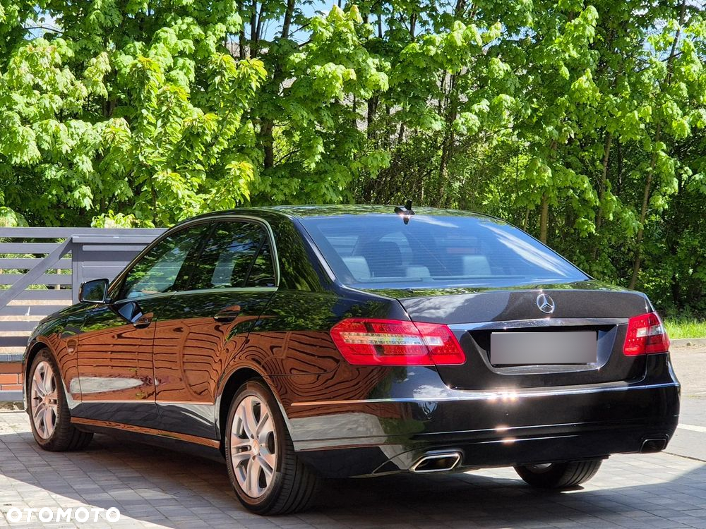 Mercedes-Benz Klasa E 200 BlueEFFICIENCY 7G-TRONIC Avantgarde - 13