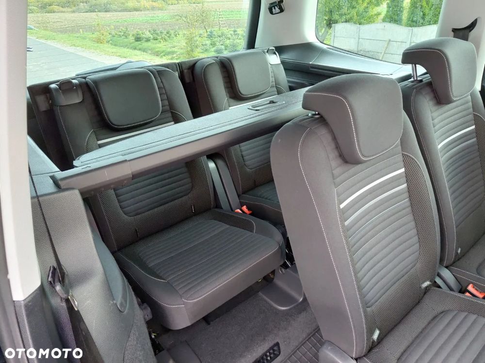 Volkswagen Sharan 2.0 TDI 4MOTION BlueMotion Technology Cup - 16