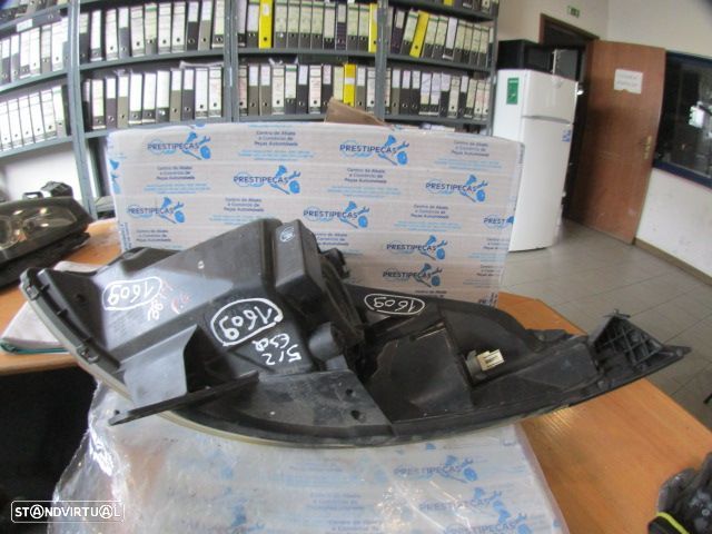 Farol Far1609 CHEVROLET SPARK FASE 1  2012 1.0I 68CV 5P VERMELHO ESQ H4 GM - 2