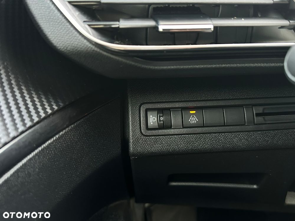 Peugeot 5008 BlueHDI 130 EAT8 Active Pack - 25