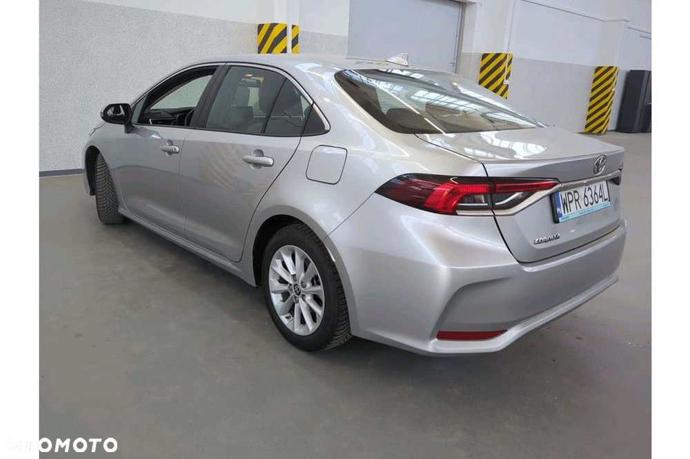 Toyota Corolla - 2