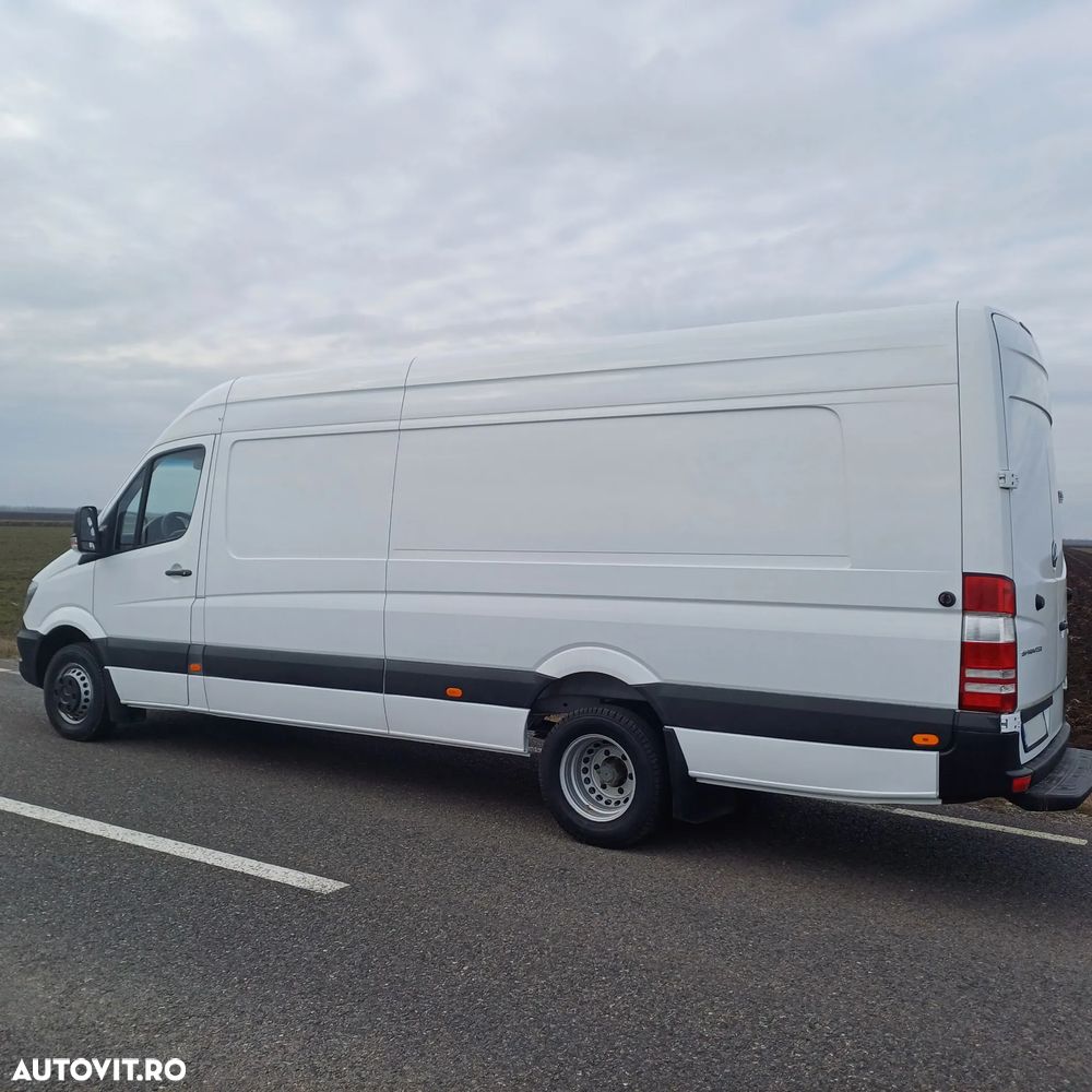 Mercedes-Benz Sprinter - 13