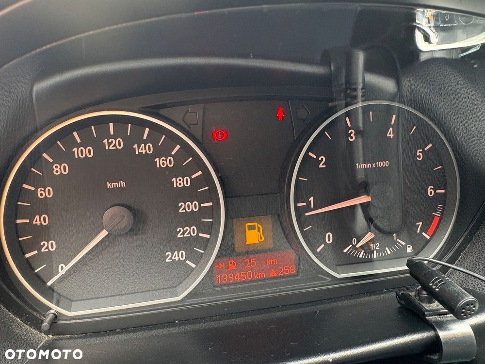 BMW Seria 1 116i - 16