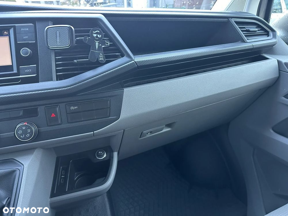 Volkswagen Caravelle 6.1 2.0 TDI L2 Trendline DSG - 15