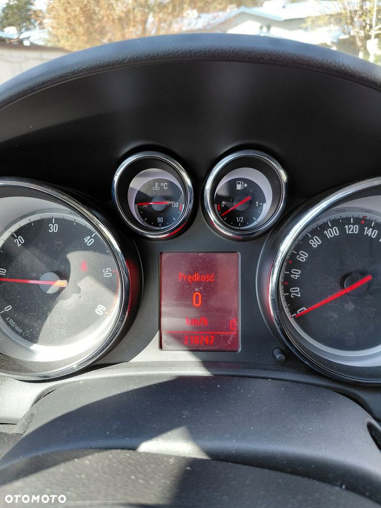Opel Astra 1.7 CDTI DPF Cosmo - 15