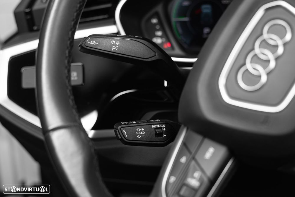 Audi Q3 45 TFSIe S line S tronic - 8