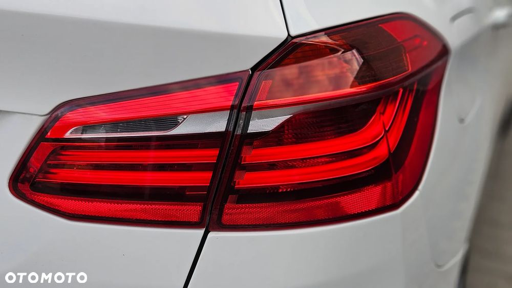 BMW Seria 2 218i Active Tourer - 6