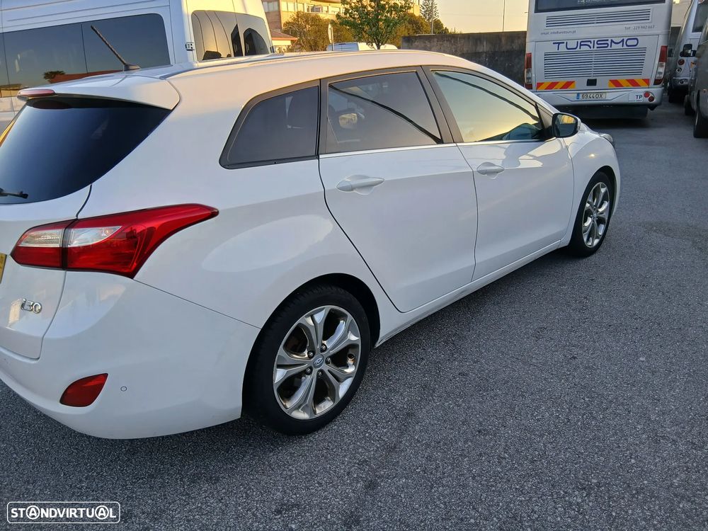 Hyundai i30 CW 1.6 CRDi Comfort - 4