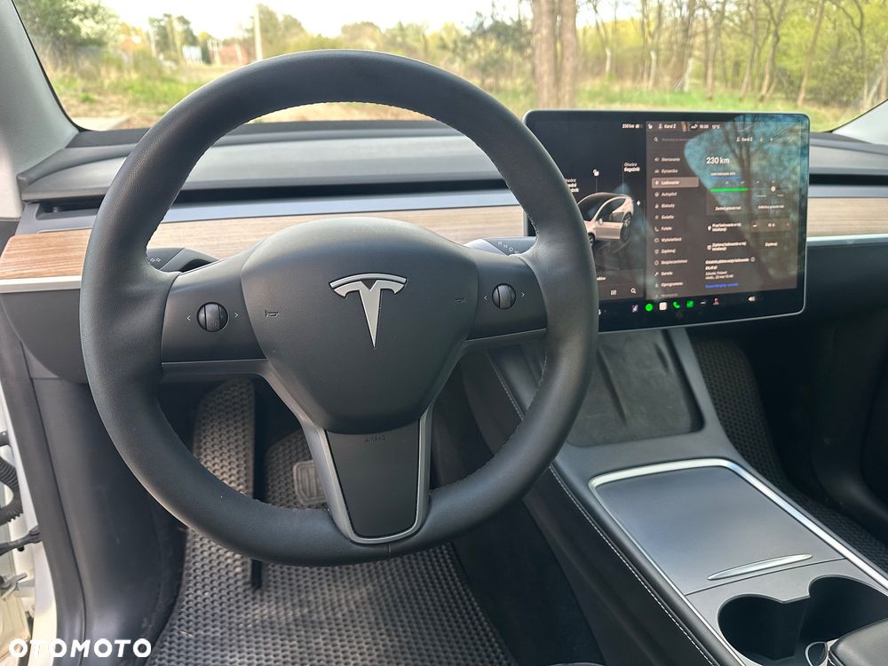 Tesla Model Y 79kWh Long Range RWD - 23