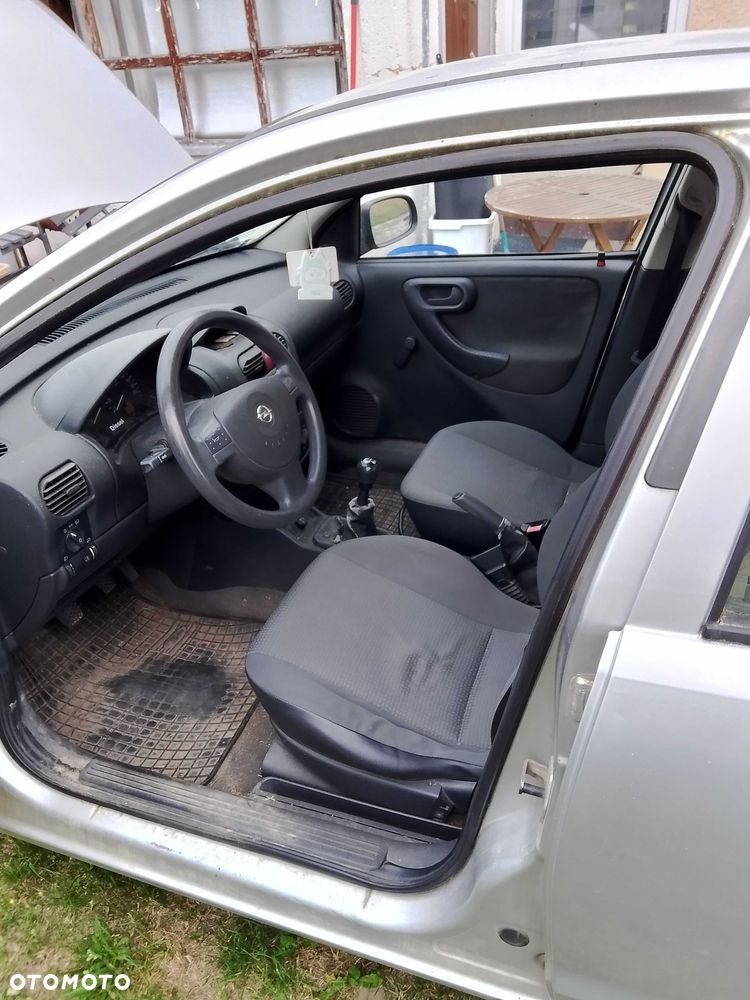 Opel Corsa - 6