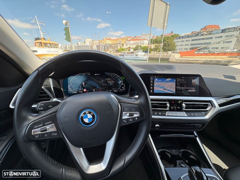 BMW 320 e Auto - 11