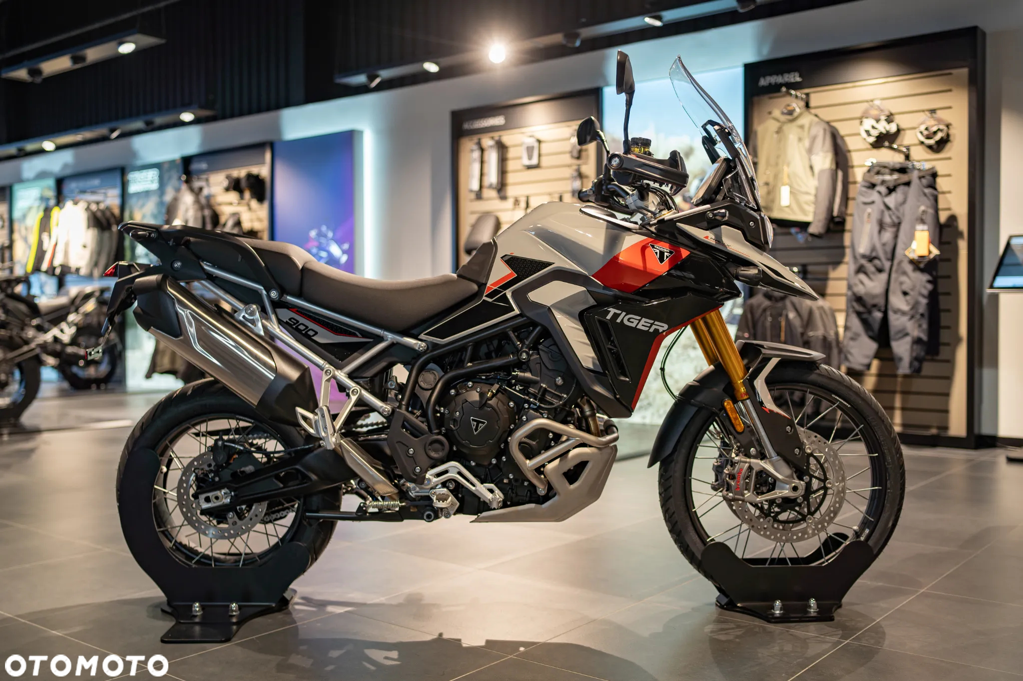 Triumph Tiger - 16