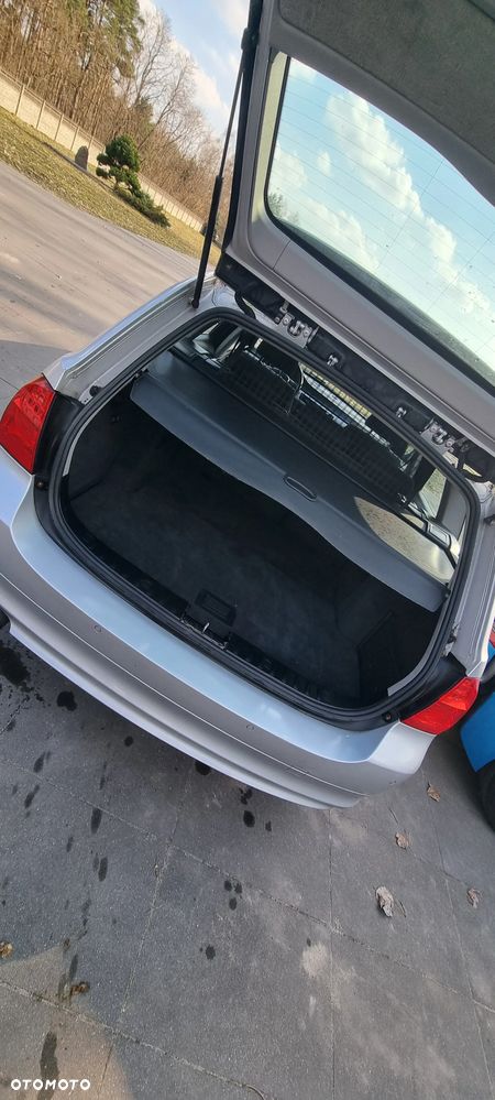 BMW Seria 3 318i - 14