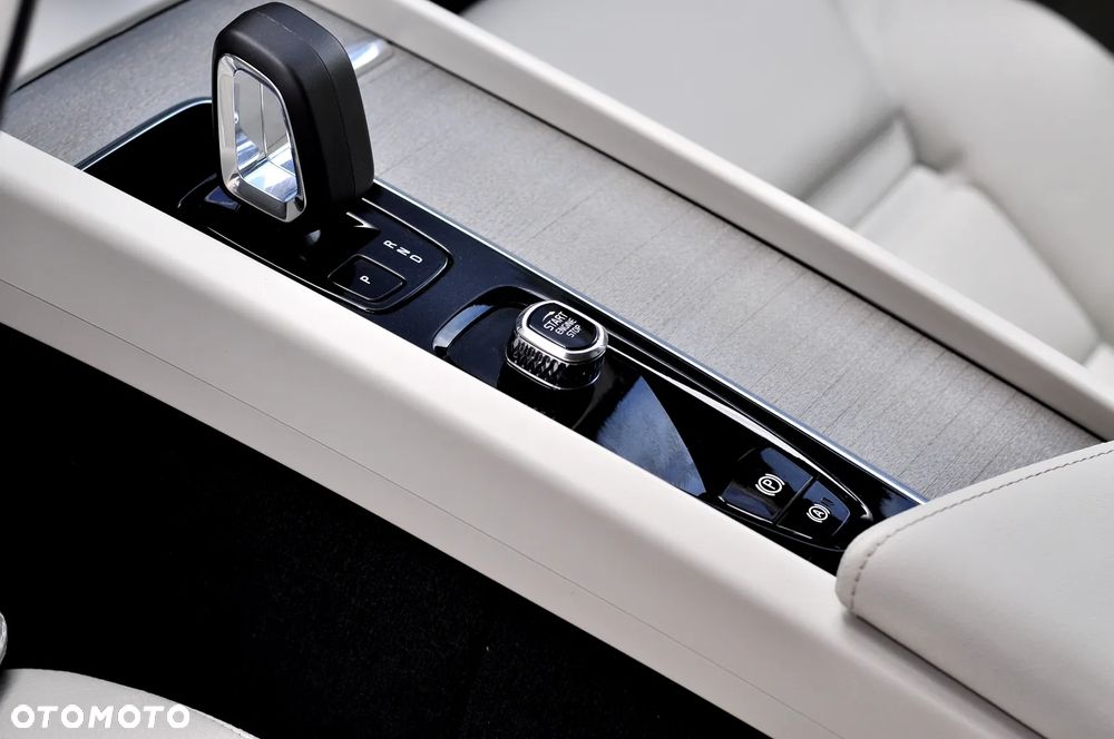 Volvo XC 60 B4 D Geartronic Inscription - 17