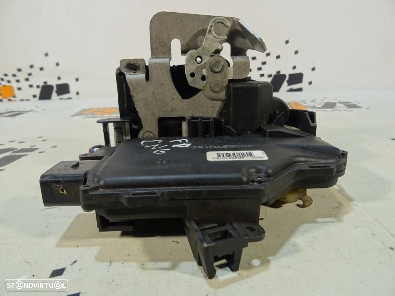 Fecho Da Porta Frente Direita Audi A4 (8E2, B6)  4B2837016g / 4B2 837 - 5