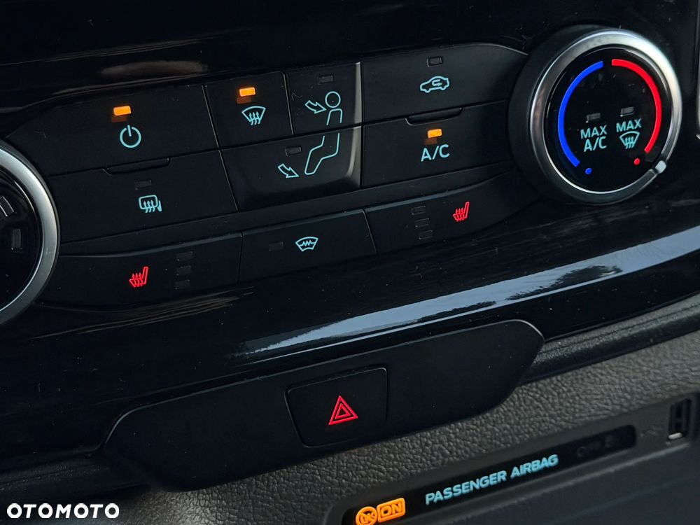 Ford TRANSIT CUSTOM - 20