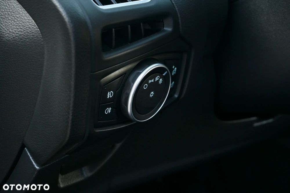 Ford Focus 1.5 EcoBoost Titanium X - 30