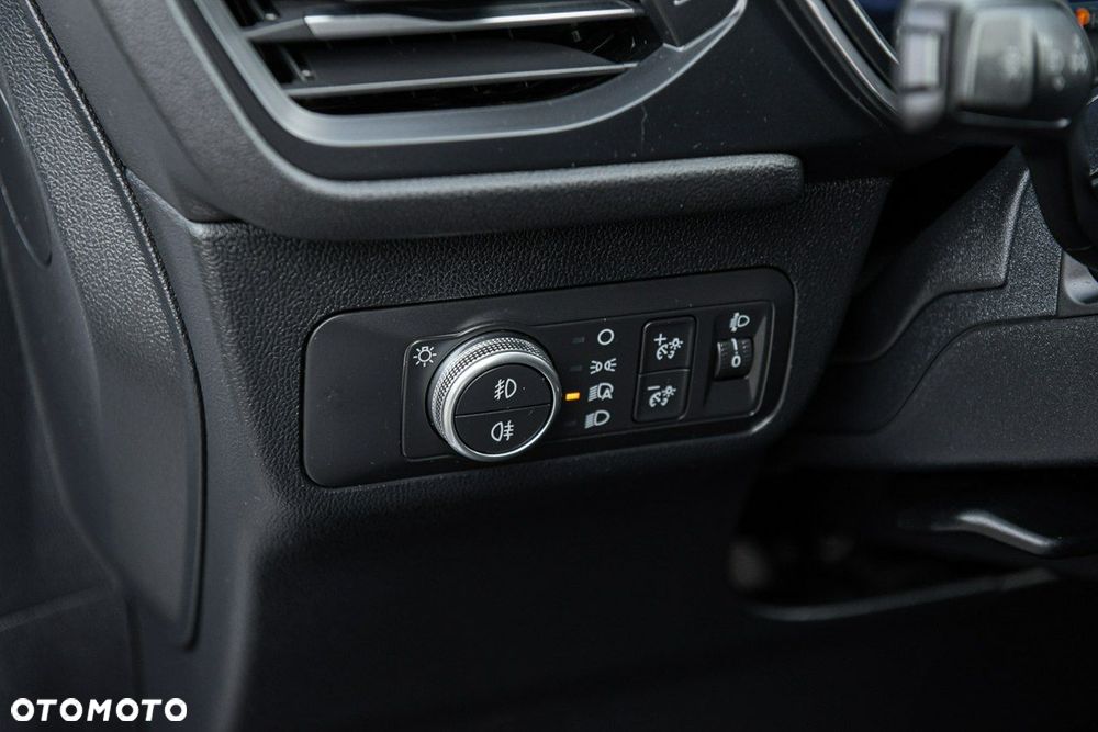 Ford Kuga 2.0 EcoBlue 4x4 TITANIUM X - 28