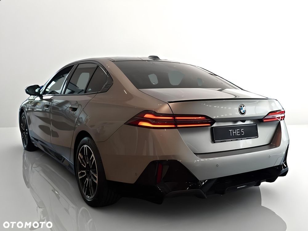 BMW Seria 5 520d xDrive mHEV M Sport - 7