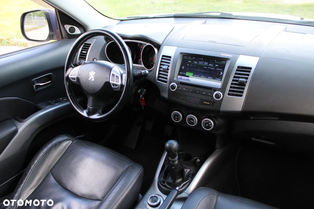 Peugeot 4007 - 15