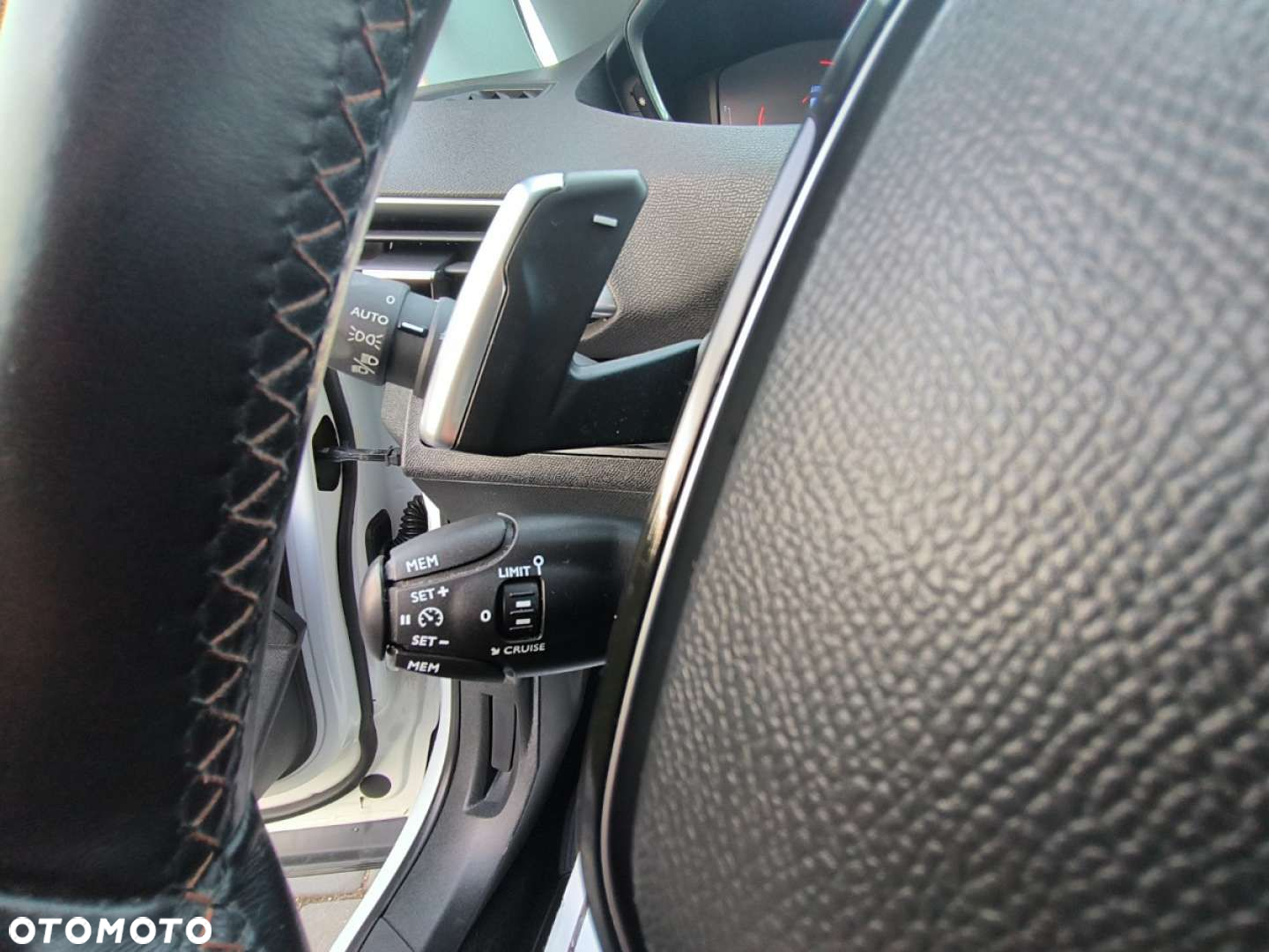 Peugeot 5008 - 16