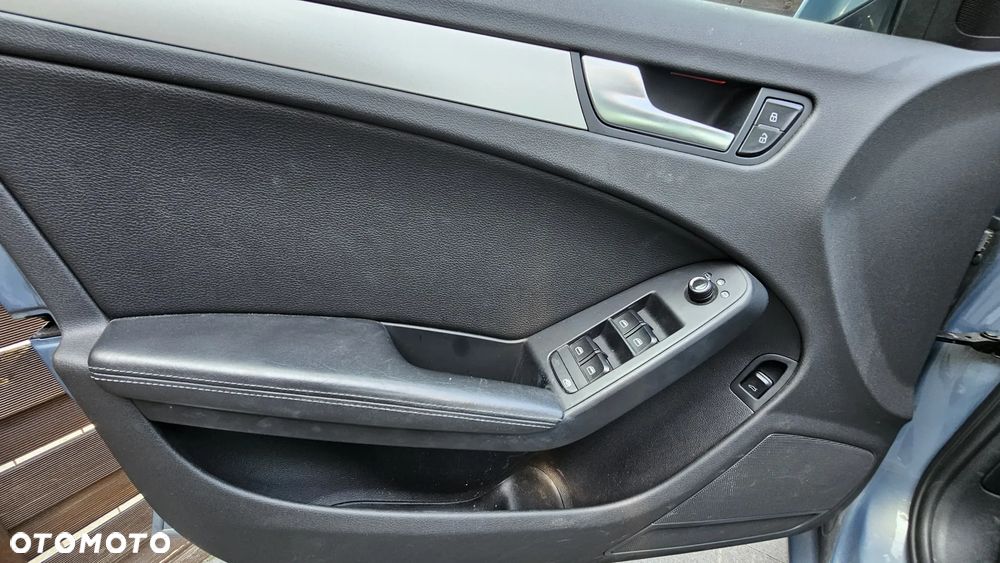 Audi A4 Avant 2.0 TDI Multitronic - 9