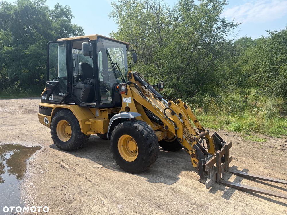 Caterpillar 906 - 2