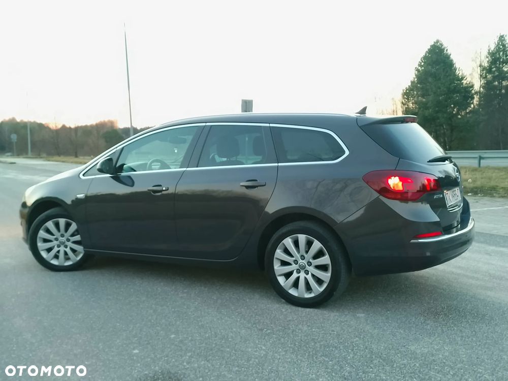 Opel Astra 1.6 CDTI DPF ecoFLEX TourerStart/Stop Exklusiv - 13