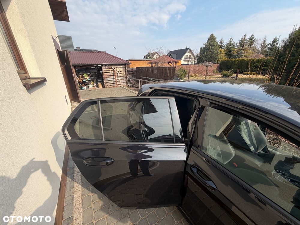 Volkswagen Golf 2.0 TDI R-Line DSG - 13