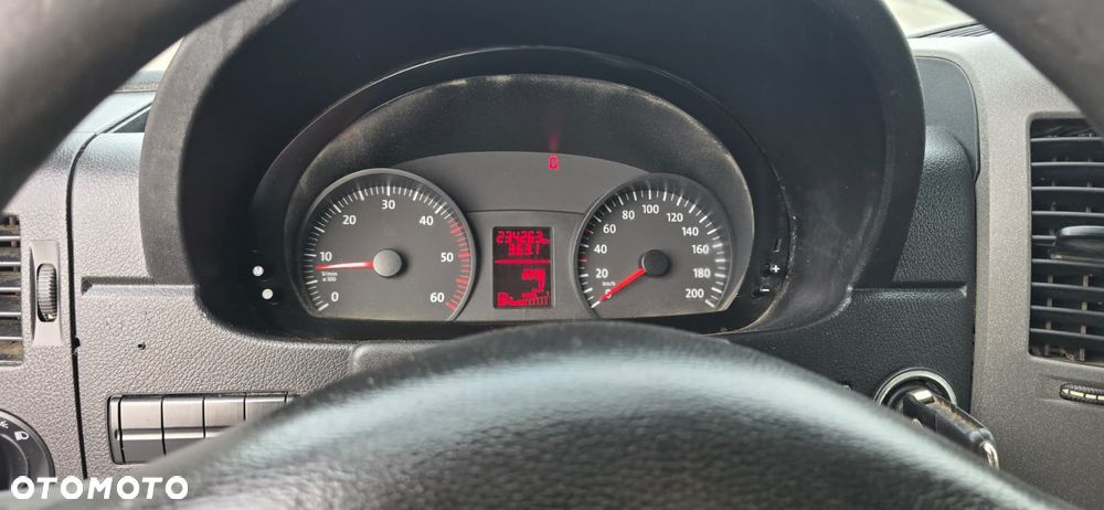 Volkswagen Crafter - 9