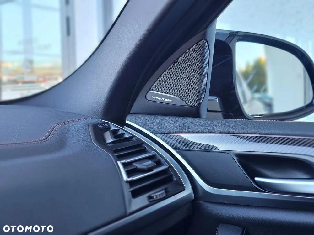 BMW X4 - 33
