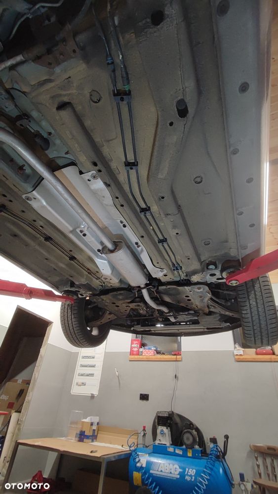 Opel Corsa 1.4 16V Color Edition - 13