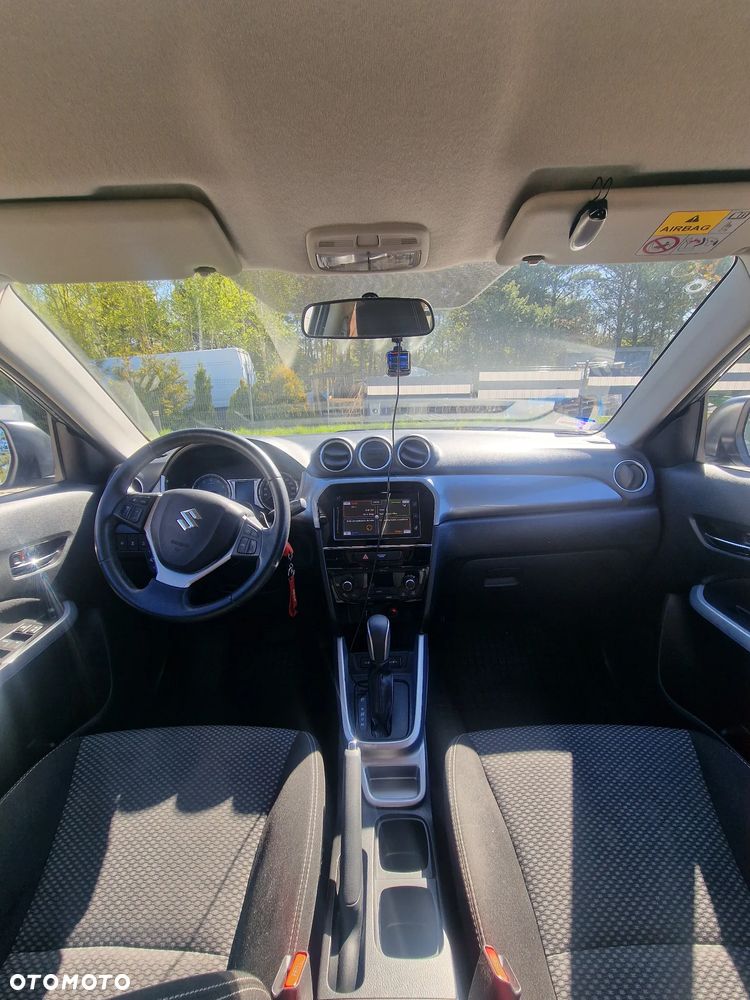 Suzuki Vitara 1.6 Comfort 2WD - 11