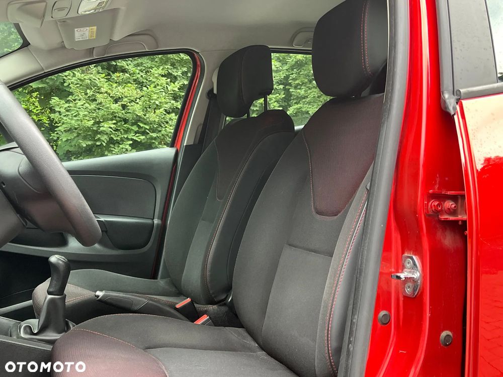Renault Clio 1.2 16V Alize - 8