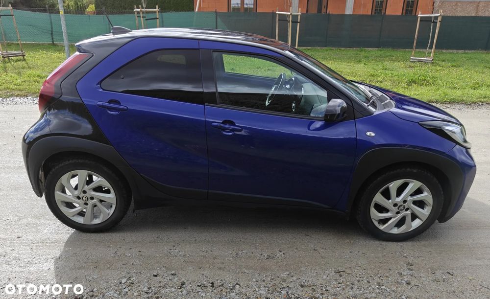 Toyota Aygo X 1.0 VVT-i Executive CVT - 3