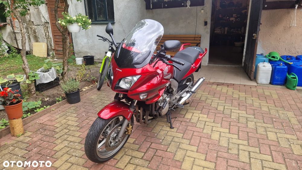 Honda CBF - 4
