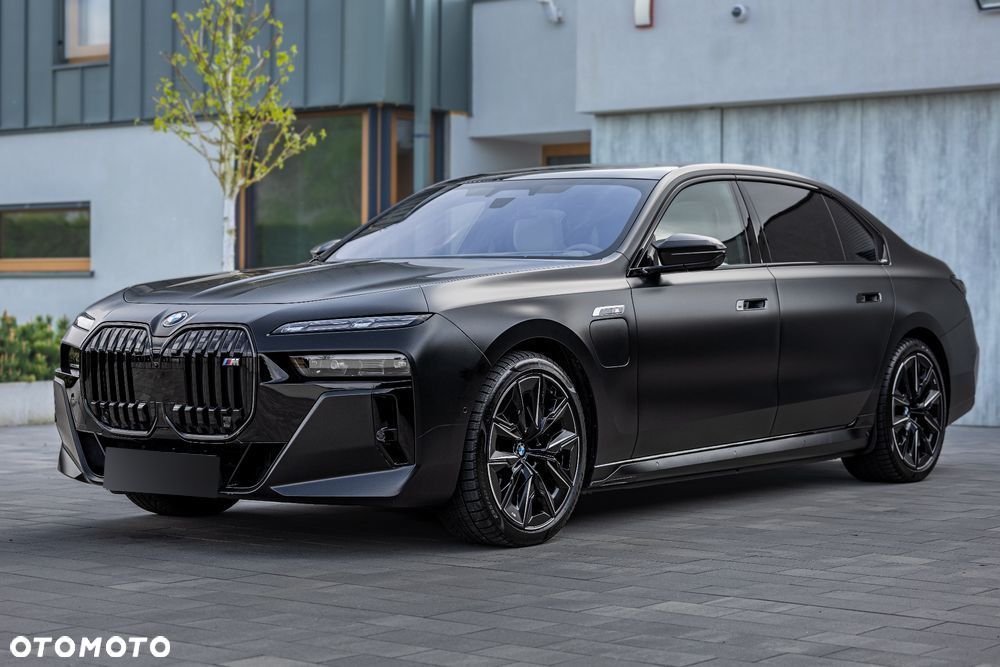 BMW Seria 7 M760e PHEV xDrive sport - 1