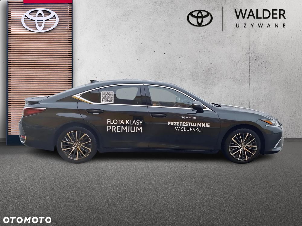 Lexus ES 300h Prestige - 6