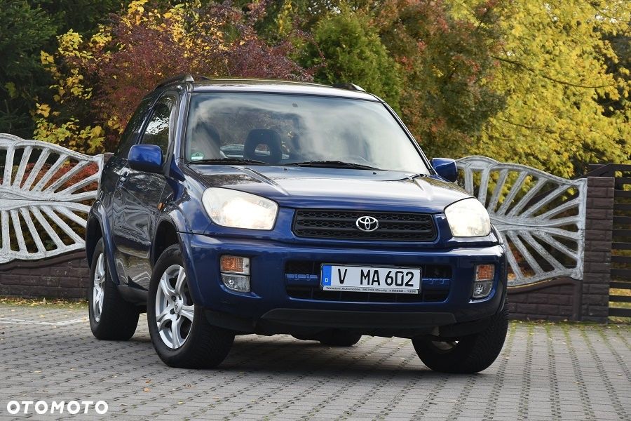 Toyota RAV4 - 1