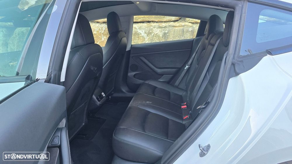 Tesla Model 3 - 60