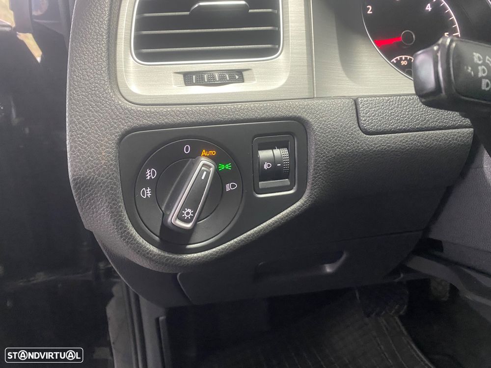 VW Golf Variant 1.6 TDi BlueMotion DSG Comfortline - 16