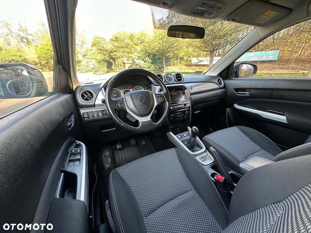Suzuki Vitara 1.6 Premium 2WD - 28