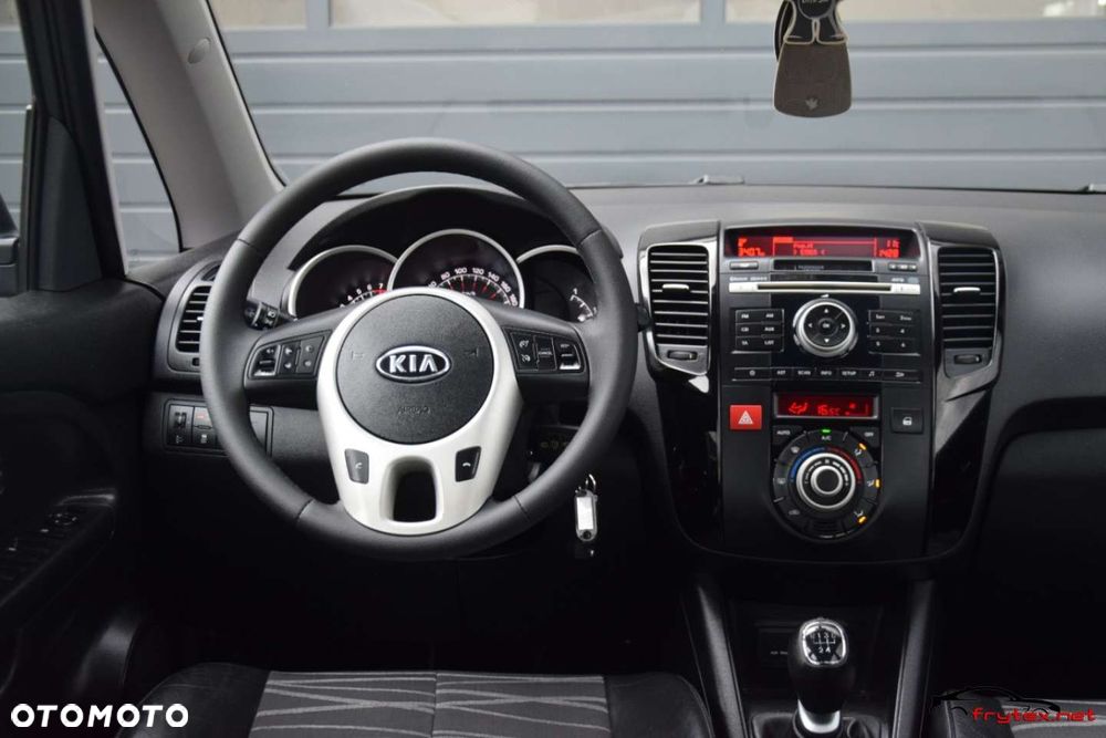 Kia Venga - 29