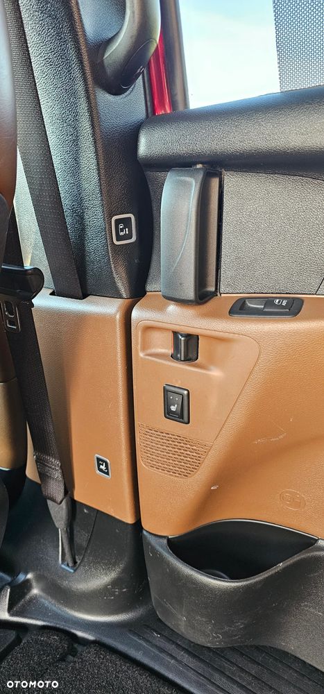 Chrysler Pacifica - 30