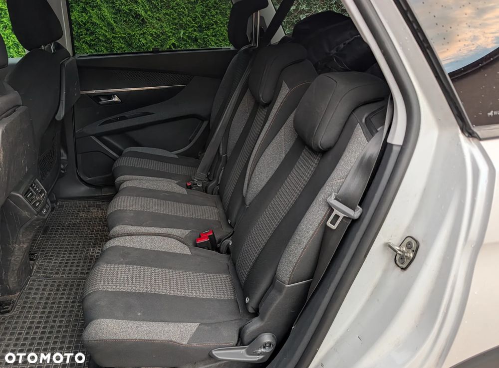 Peugeot 5008 2.0 BlueHDI Allure S&S - 13