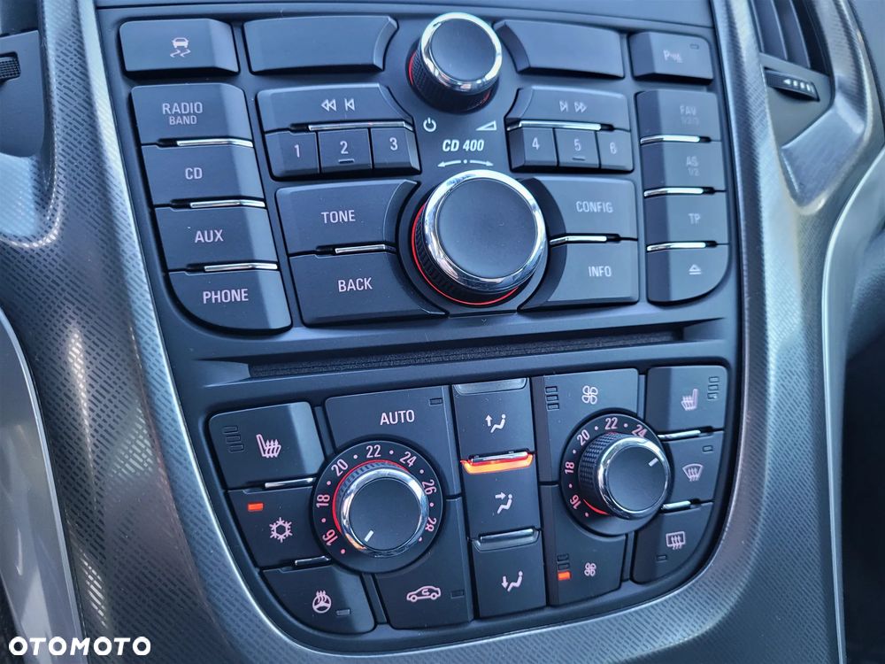 Opel Astra 1.6 Turbo - 25